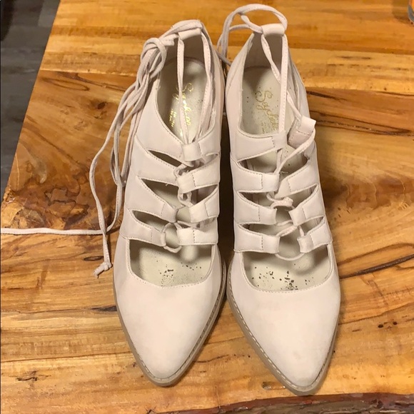 Anthropologie Seychelles Lace-Up Boot Wedding shoe - Picture 3 of 5